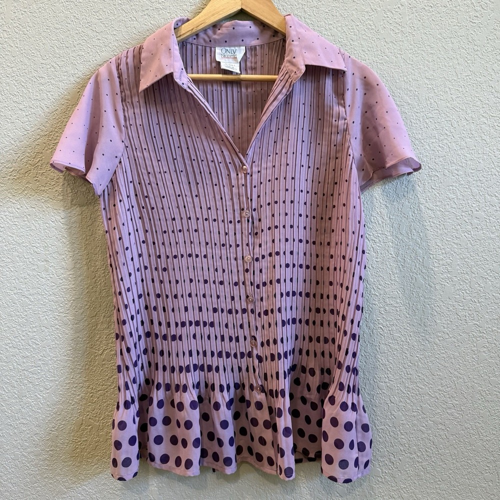 VTG Flutter Sleeve Tunic Blouse Collared Pleated Polka Dots Peplum